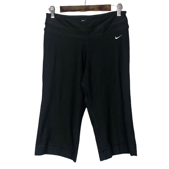 Nike Dri-Fit Black Capri Knee Length Athletic Yoga Leggings M - Picture 1 of 6